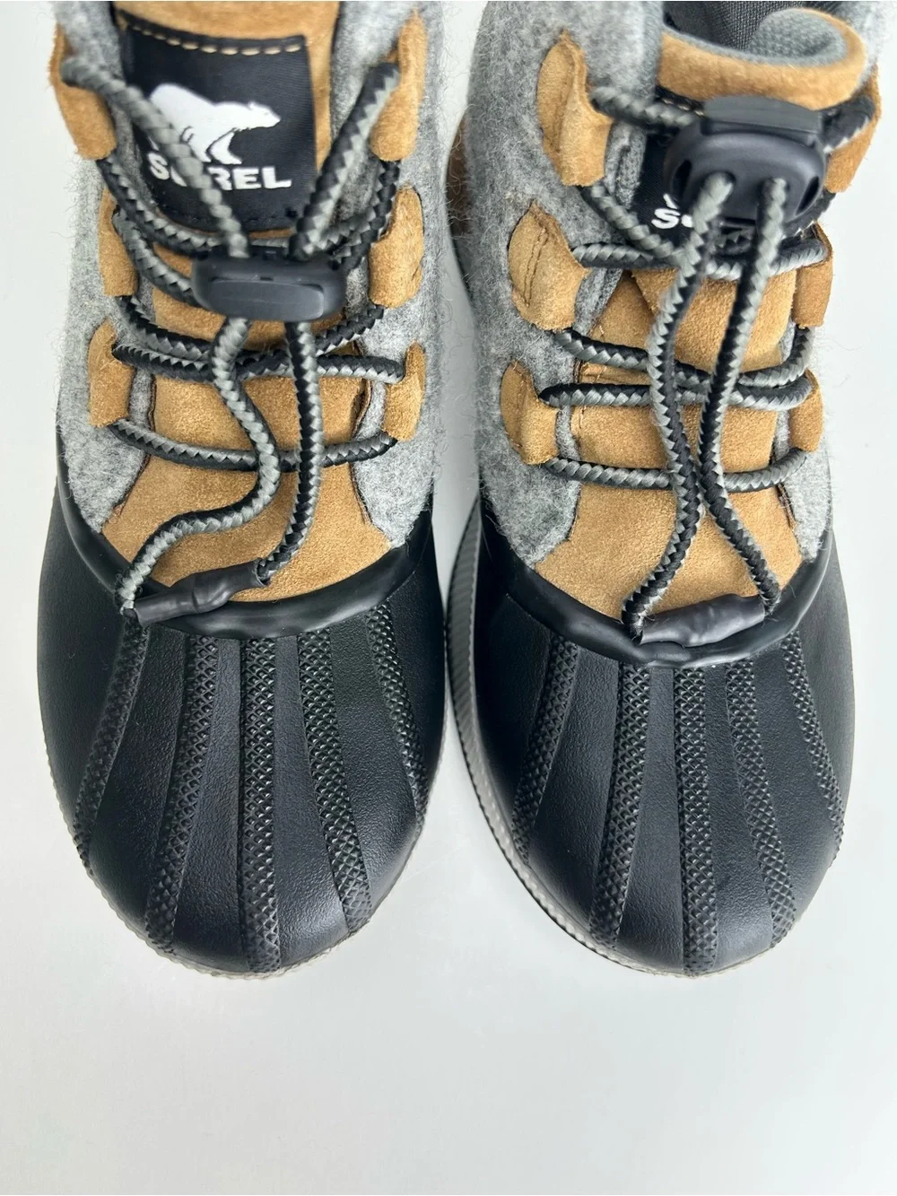 Sorel Out N About IV Classic Waterproof Unisex Suede Tan Gray Youth Boots